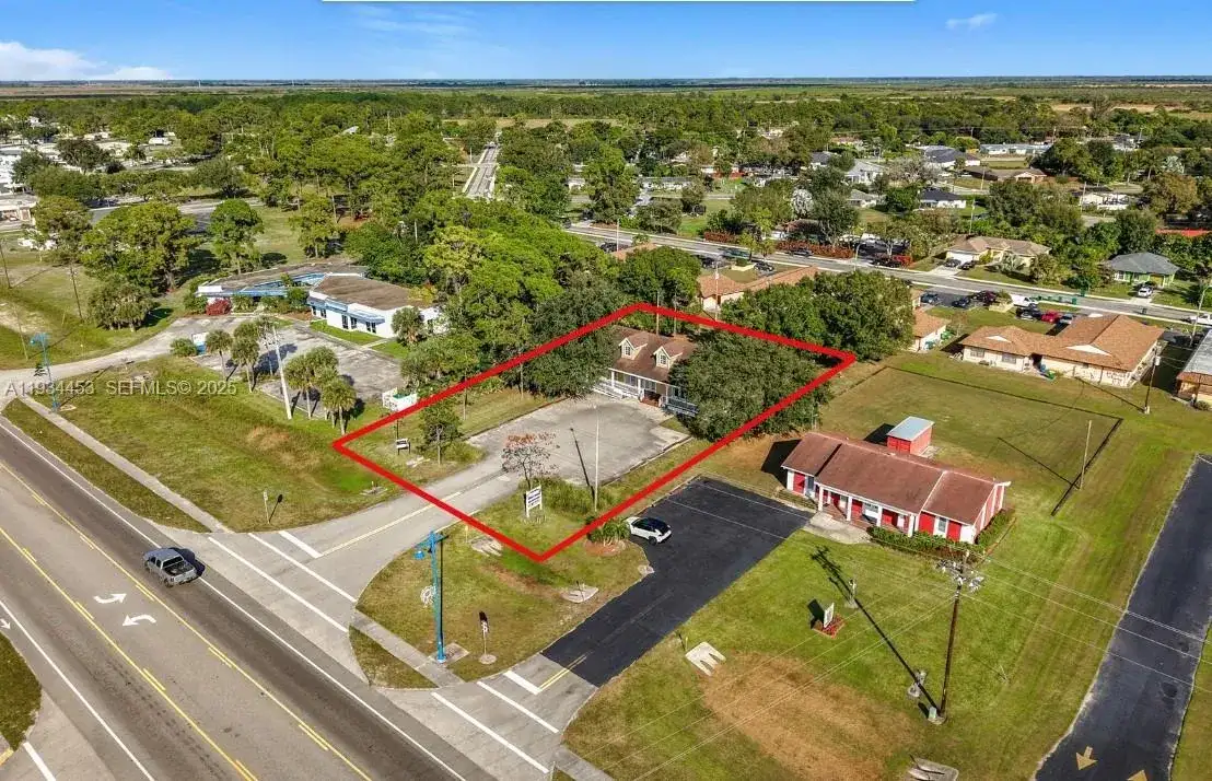 1312 N 15th St., Other City - In The State Of Florida FL 34142 photo 4