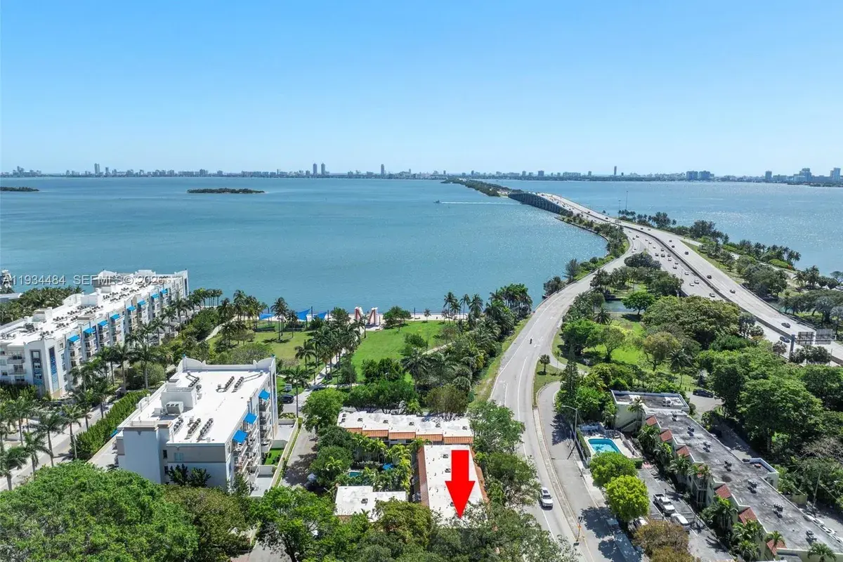 515 NE 38th St # 10, Miami FL 33137