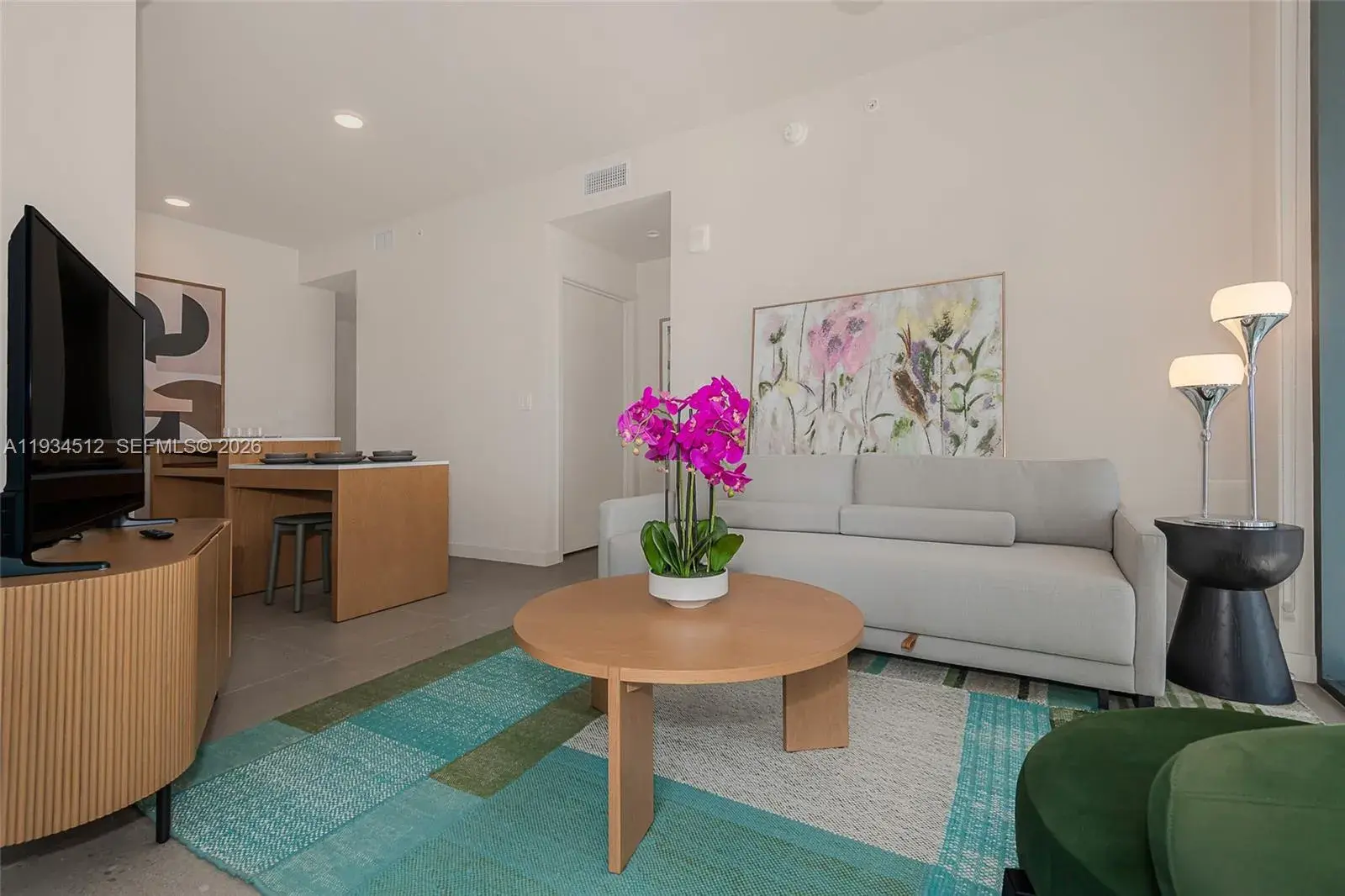 11 NE 6 ST # 2501, Miami FL 33132