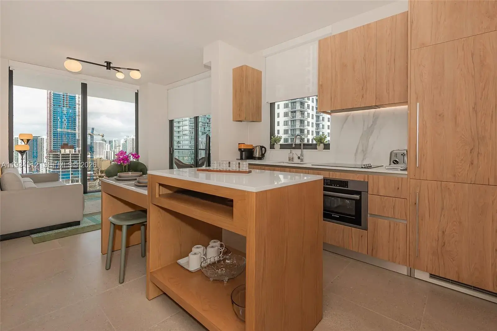 11 NE 6 ST # 2501, Miami FL 33132