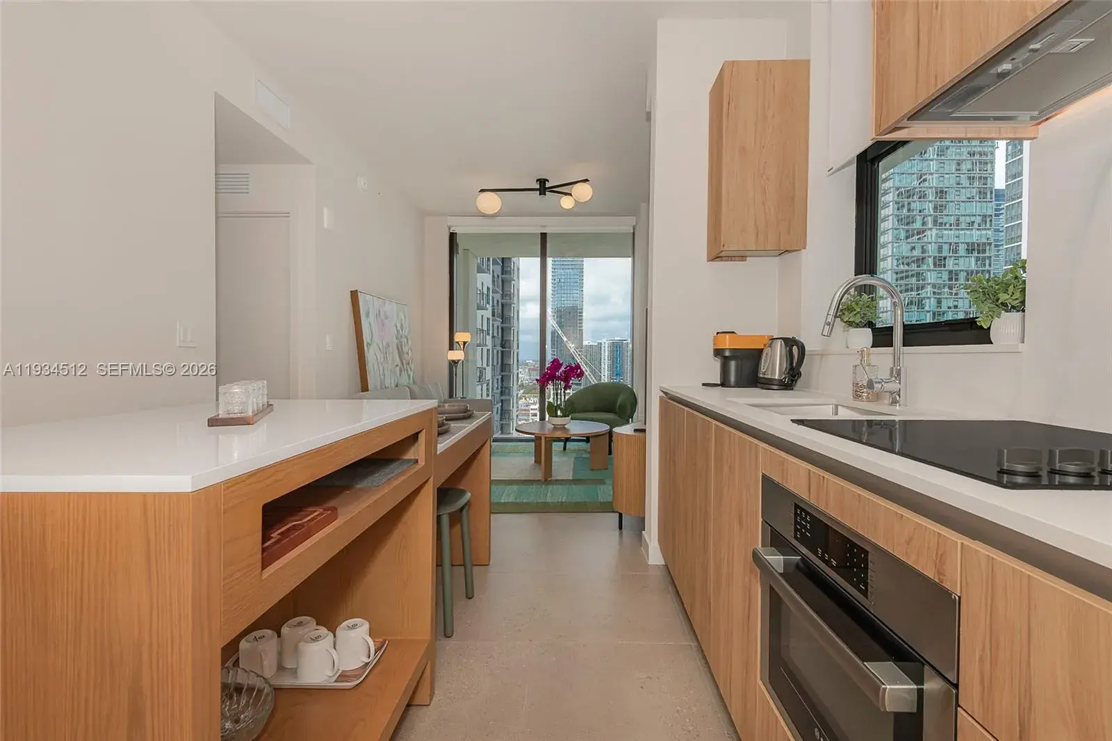 11 NE 6 ST # 2501, Miami FL 33132