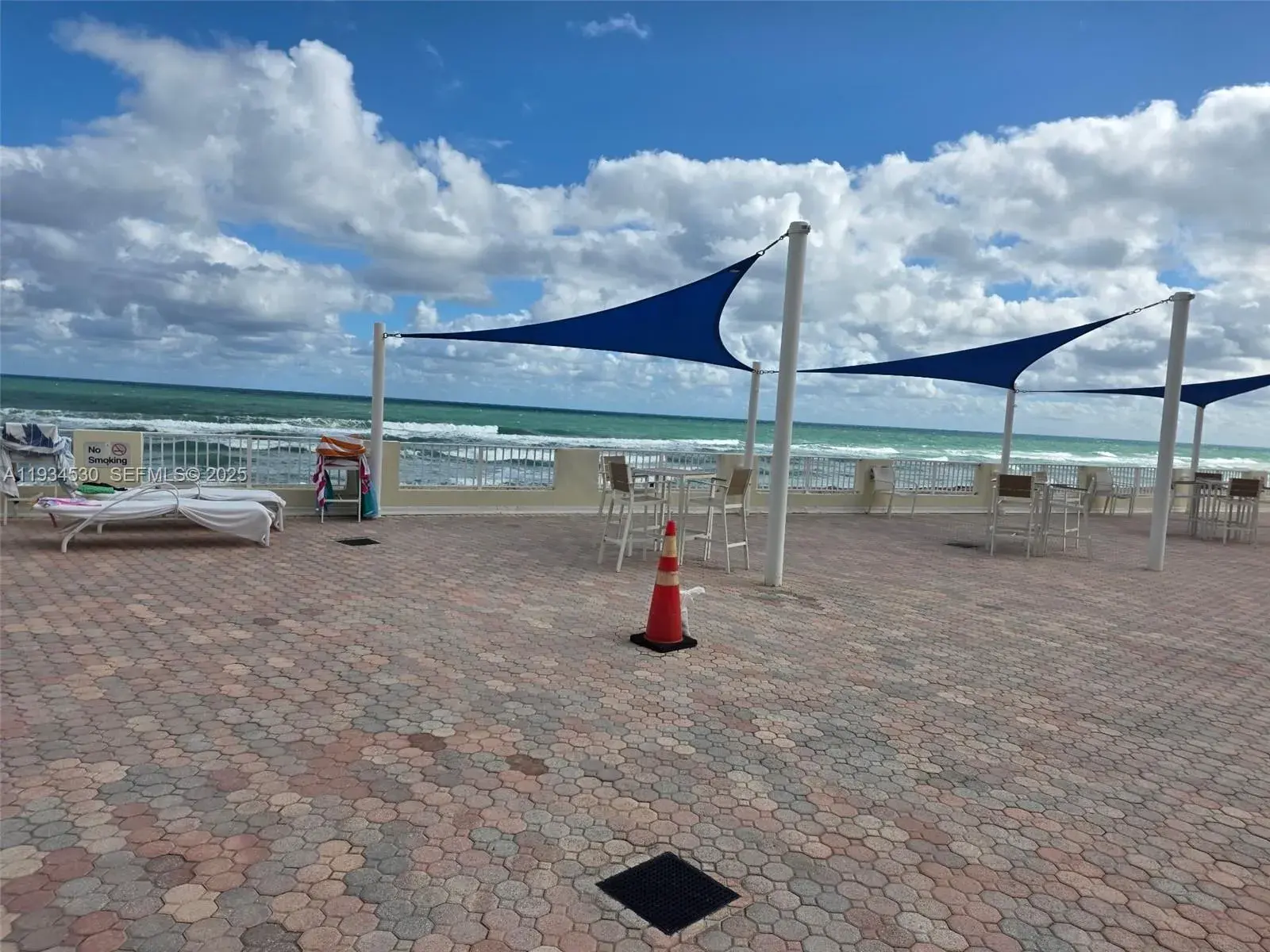 3180 S Ocean Dr # 1617, Hallandale Beach FL 33009
