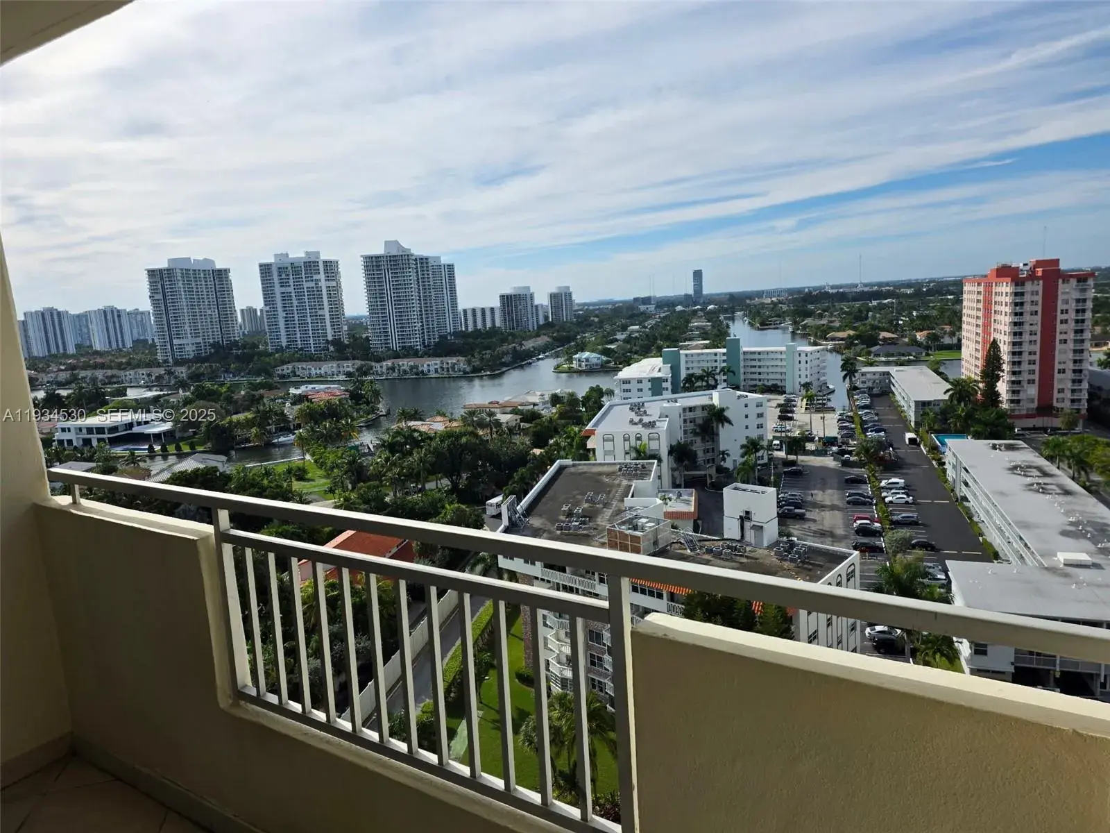3180 S Ocean Dr # 1617, Hallandale Beach FL 33009