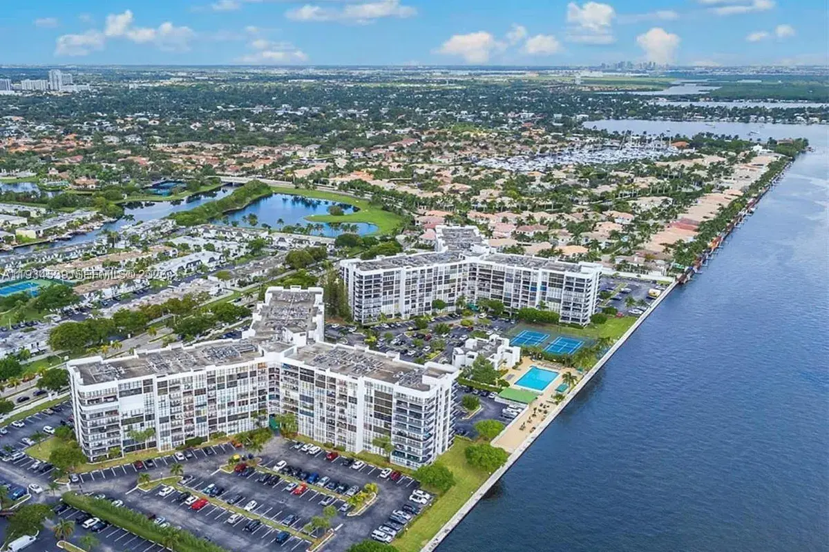 1000 Parkview Dr # 107, Hallandale Beach FL 33009