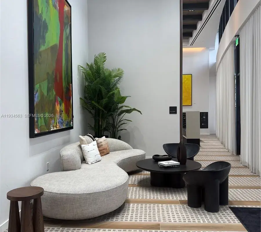 225 N Miami ave # 501, Miami FL 33128