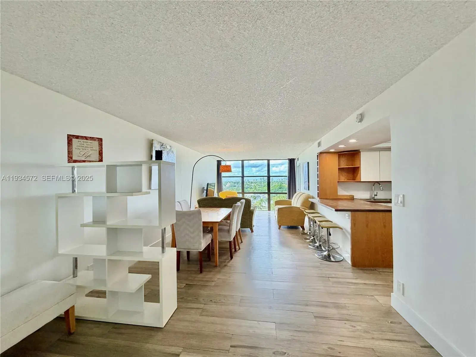 1000 Parkview Dr # 723, Hallandale Beach FL 33009