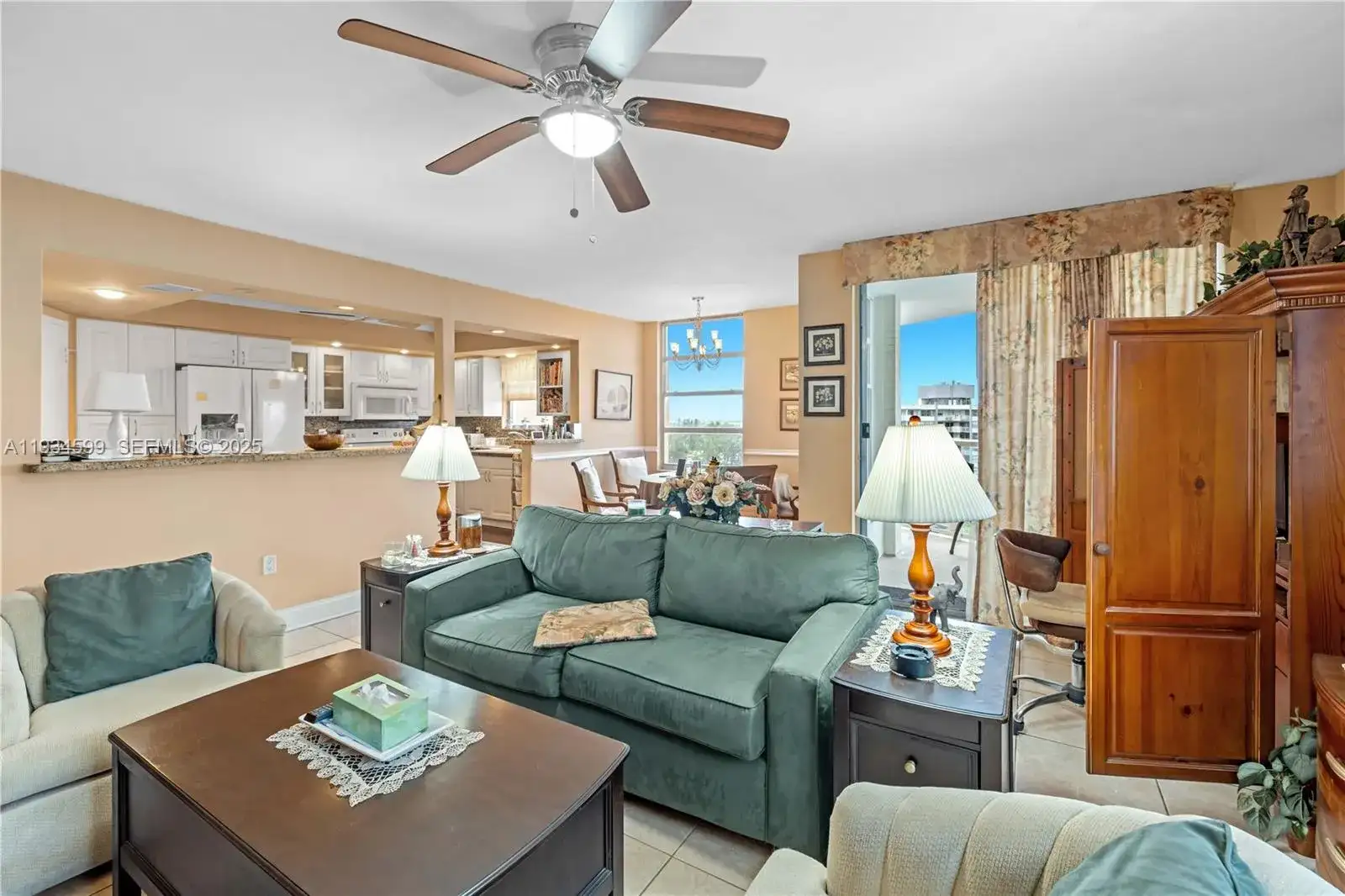1301 NE Miami Gardens Dr # 926W, Miami FL 33179 photo 3