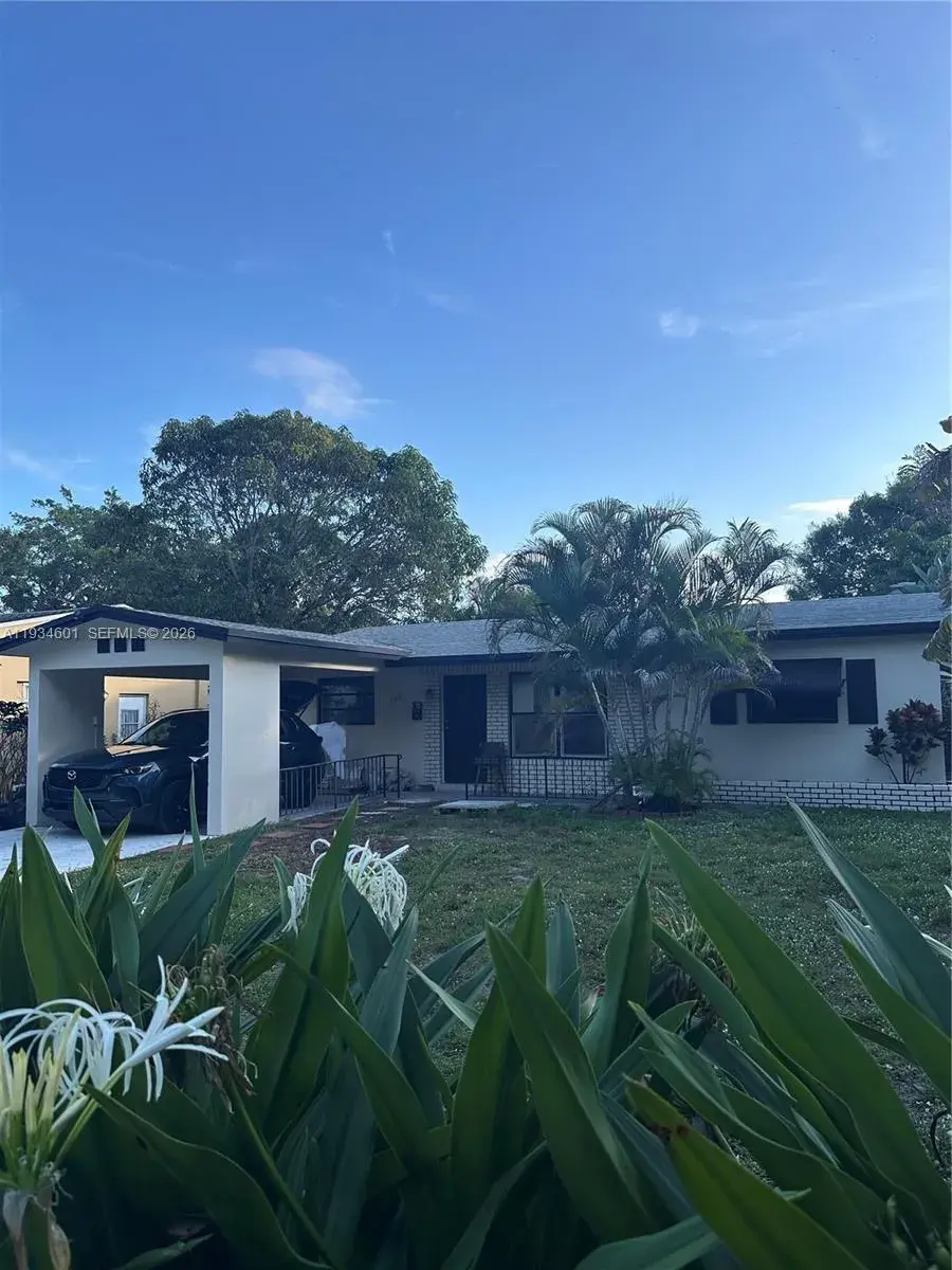 200 SE 19th St # 200, Fort Lauderdale FL 33316