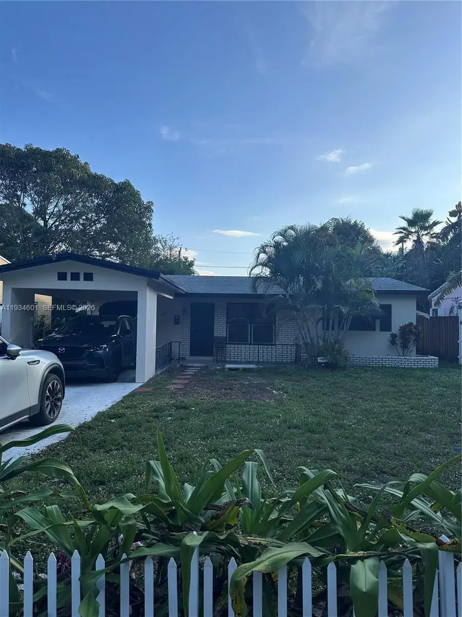 200 SE 19th St # 200, Fort Lauderdale FL 33316