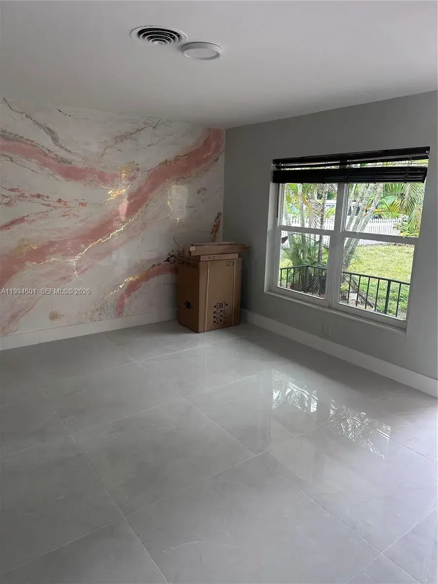 200 SE 19th St # 200, Fort Lauderdale FL 33316