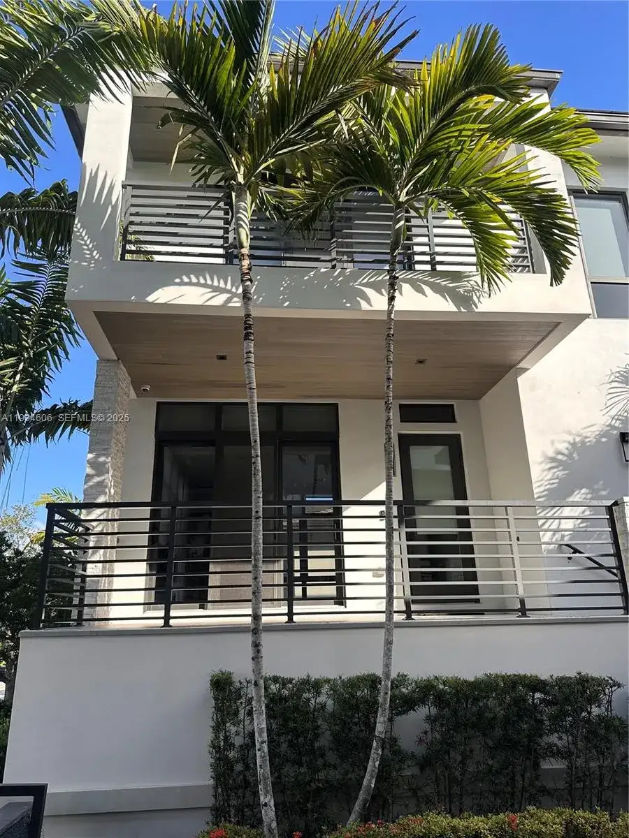8231 NW 48th St, Doral FL 33166 photo 2