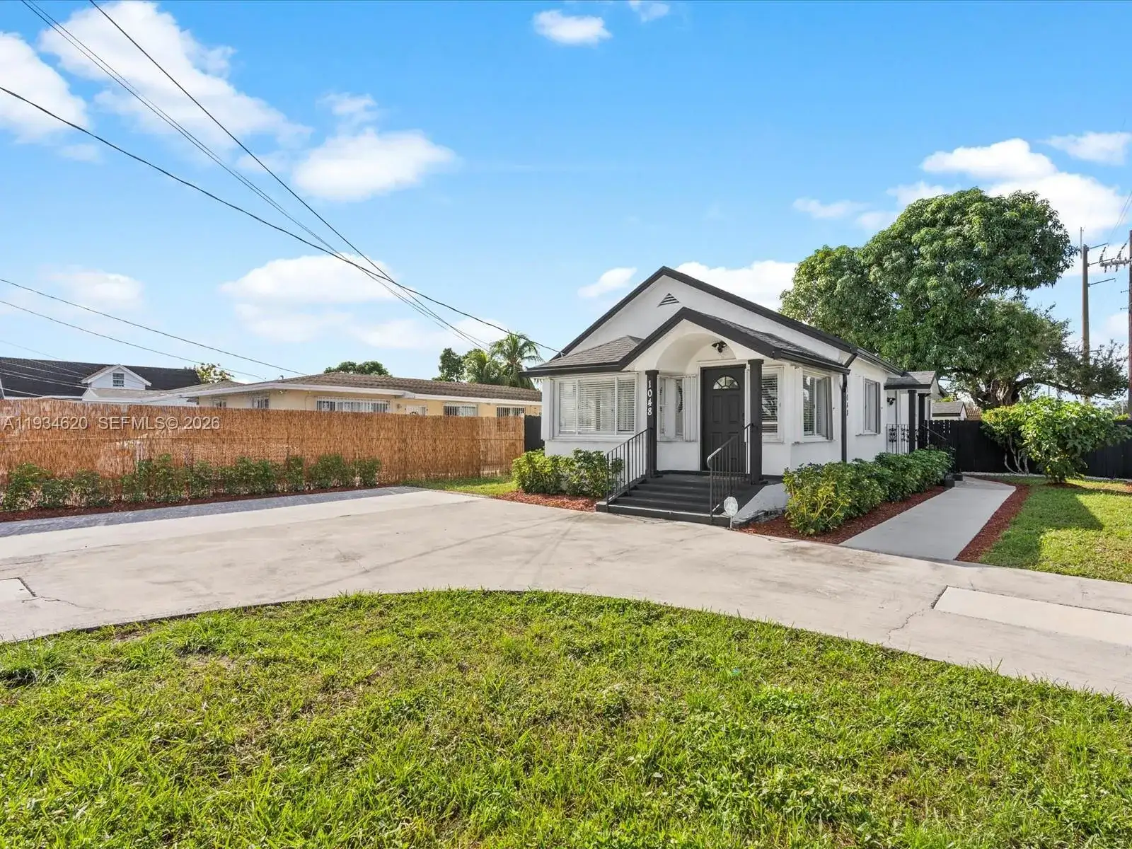 1048 NW 33rd Ave, Miami FL 33125 photo 3