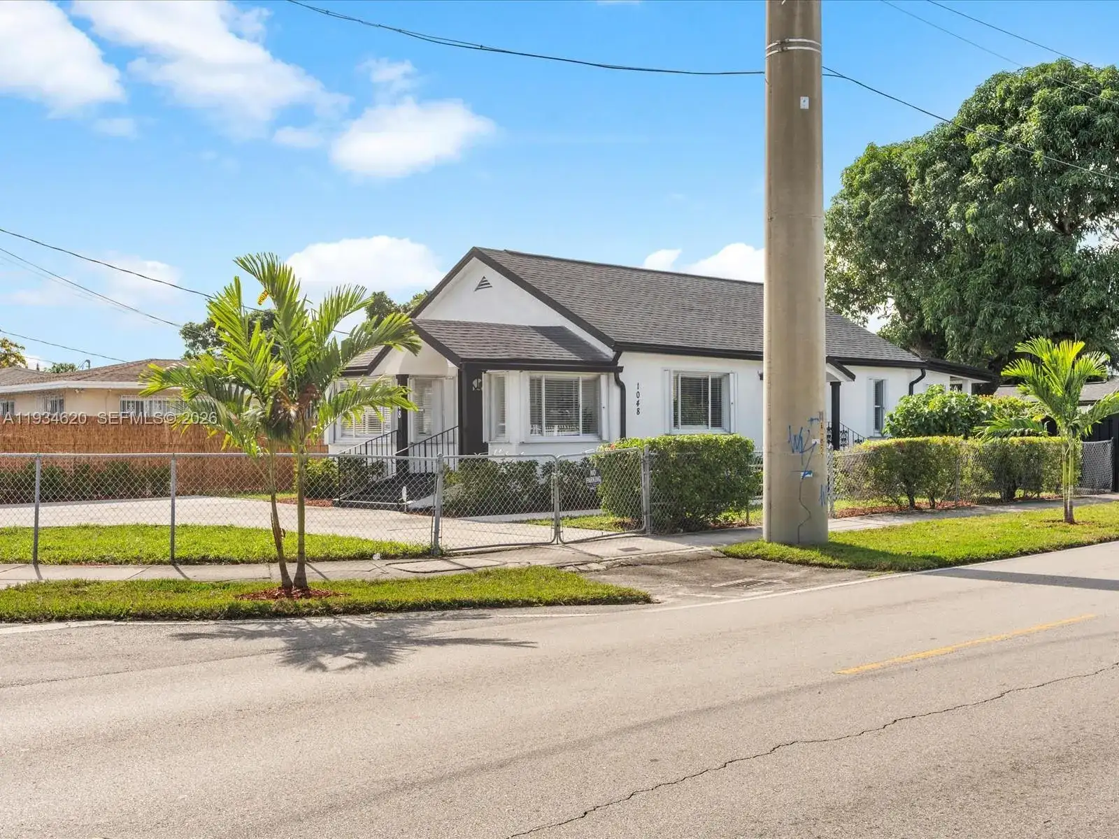 1048 NW 33rd Ave, Miami FL 33125 photo 5