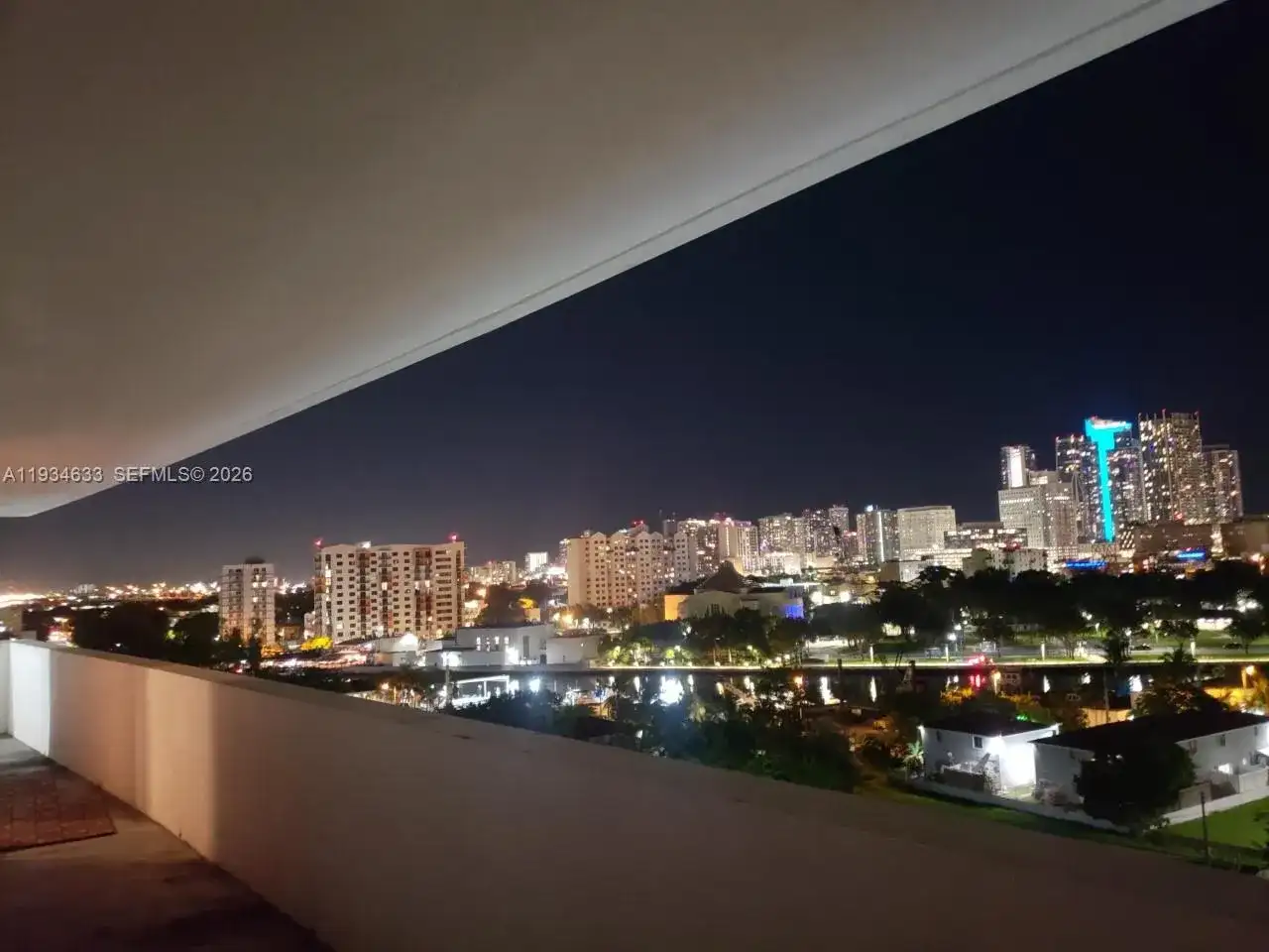 36 NW 6th Ave # 906, Miami FL 33128 photo 2