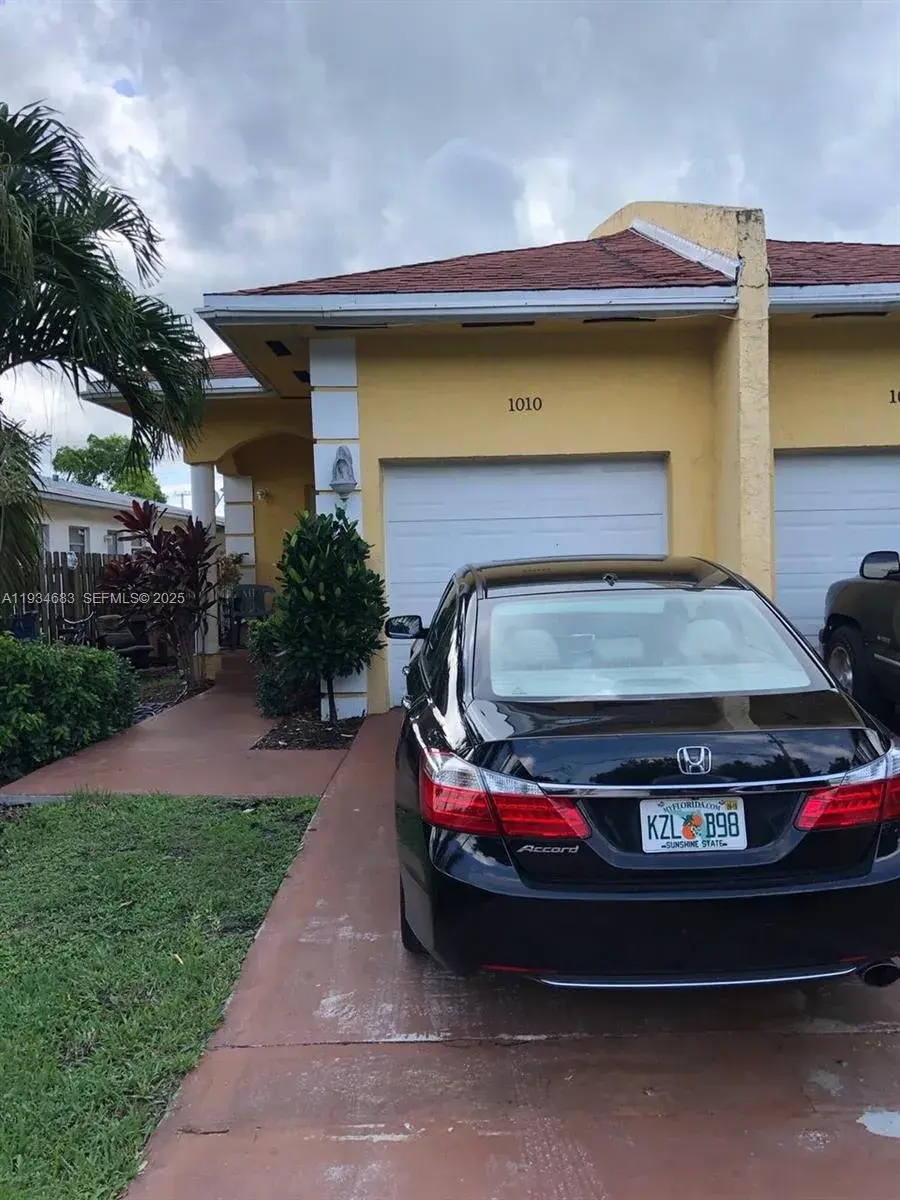 1010 NW 2nd Ave # 1010, Hallandale Beach FL 33009