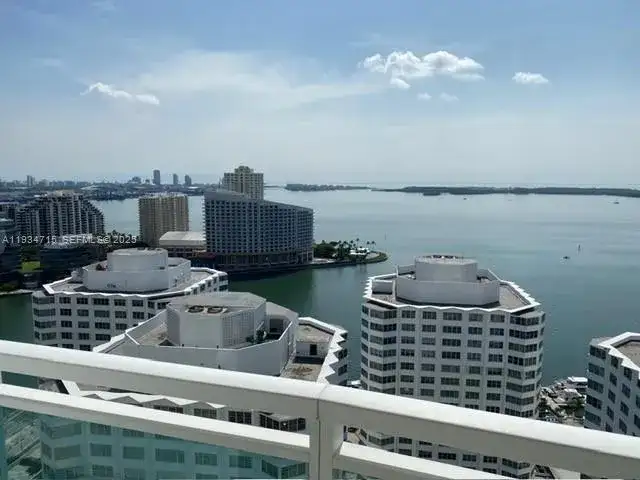 950 Brickell Bay Dr # 2711, Miami FL 33131 photo 2