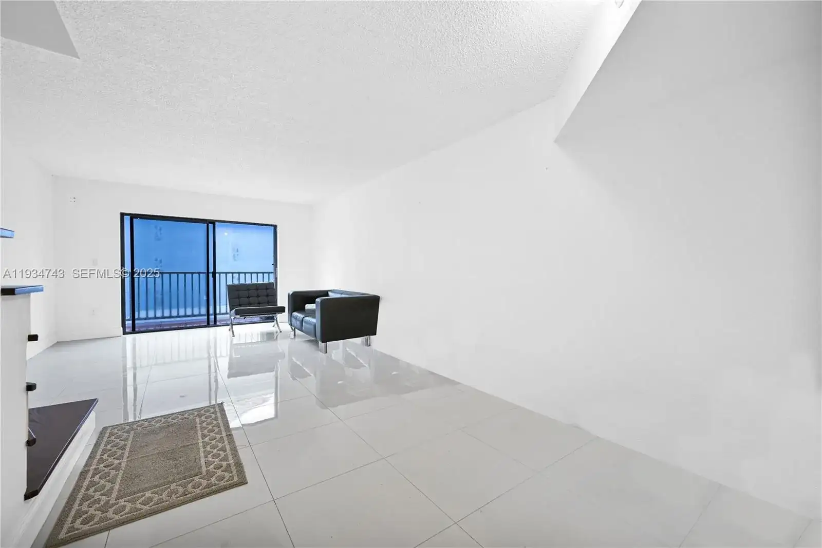 240 W 68th St # 213, Hialeah FL 33014 photo 3