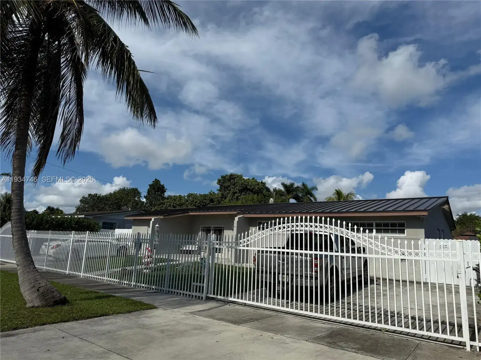 11321 SW 176th St, Miami FL 33157 photo 2