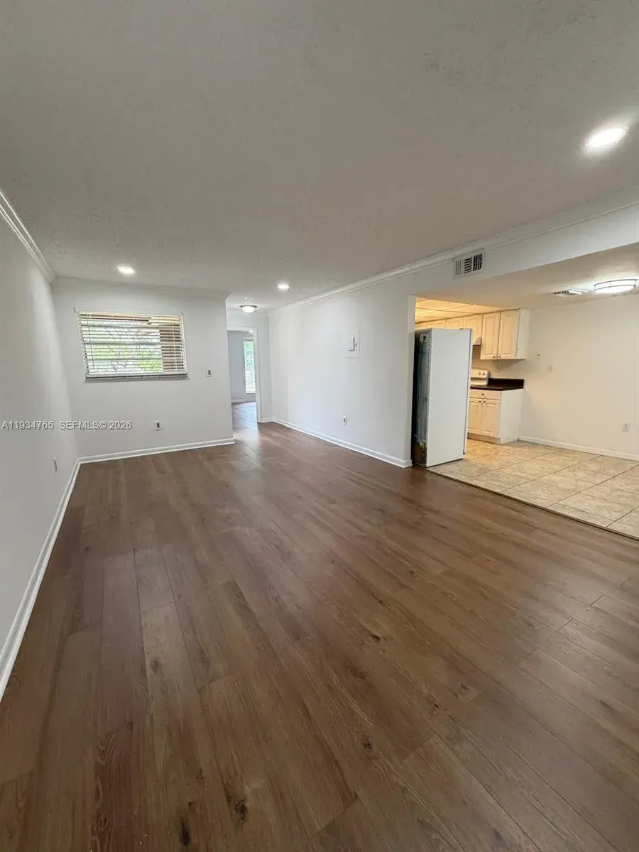 11101 Royal Palm Blvd # 203, Coral Springs FL 33065