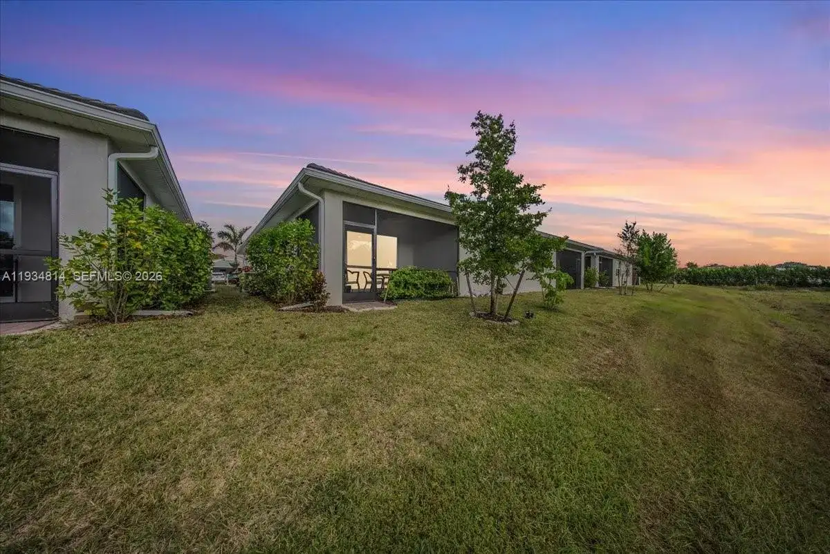 1074 Enbrook Loop, Naples FL 34114 photo 2