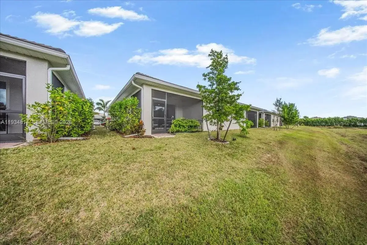 1074 Enbrook Loop, Naples FL 34114 photo 4