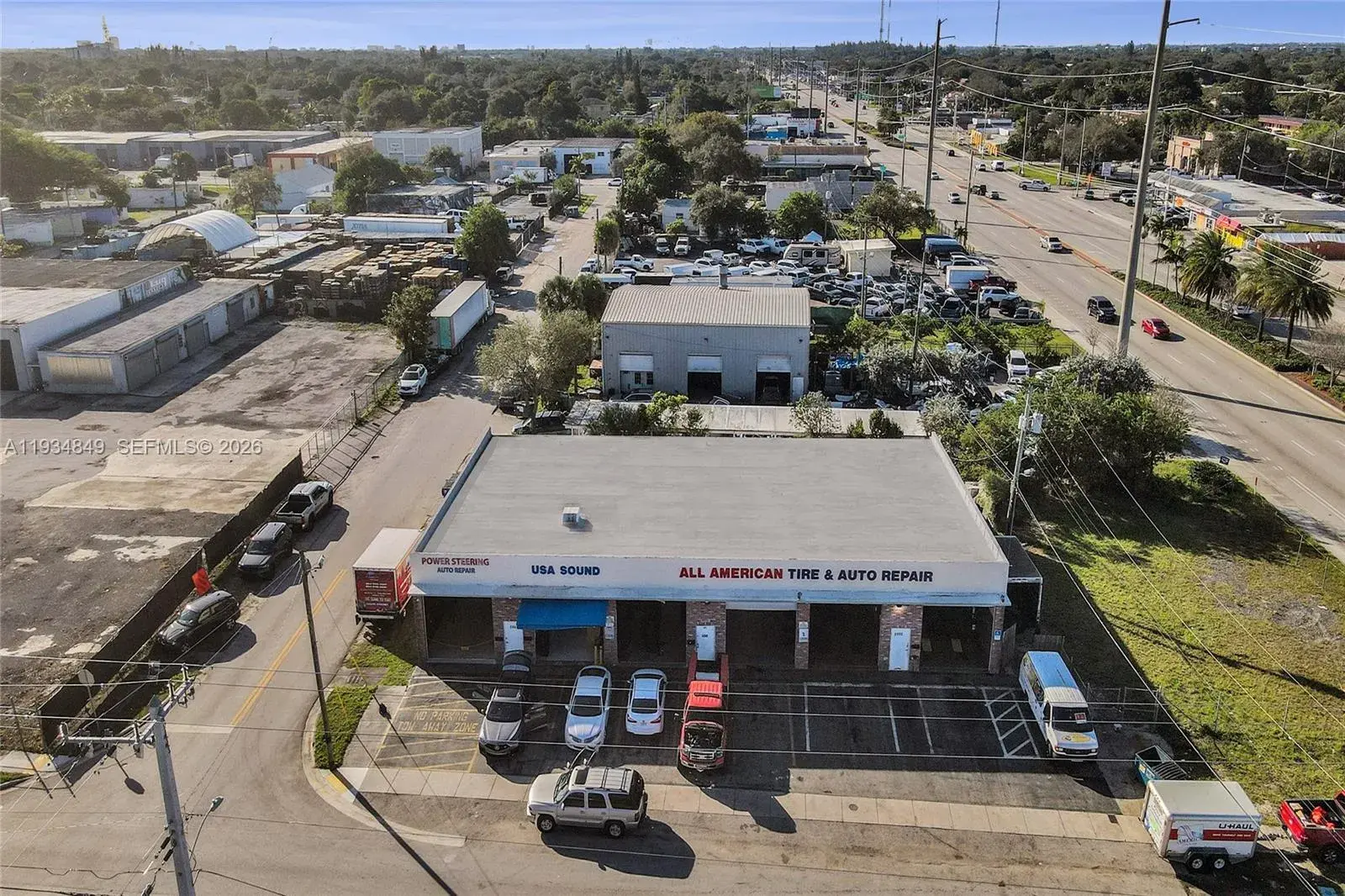 5960 SW 23rd St, West Park FL 33023