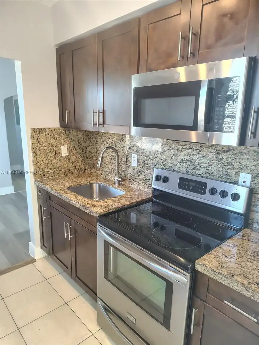 6940 Bay Dr # 7, Miami Beach FL 33141 photo 5