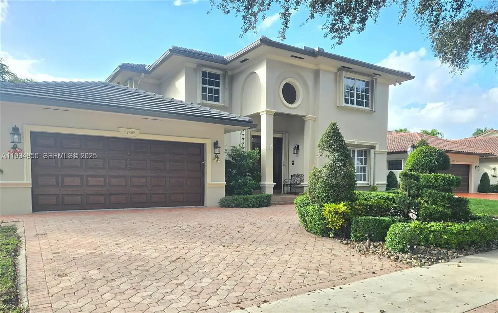 16422 NW 83rd Pl, Miami Lakes FL 33016 photo 3