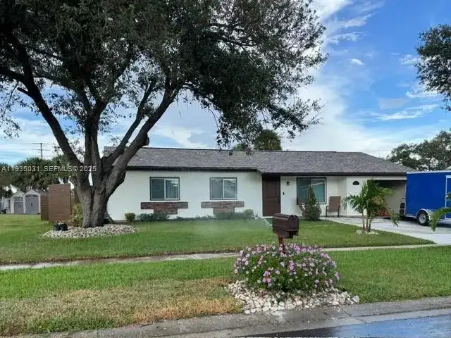 5474 Kenwood Dr., North Port FL 34287