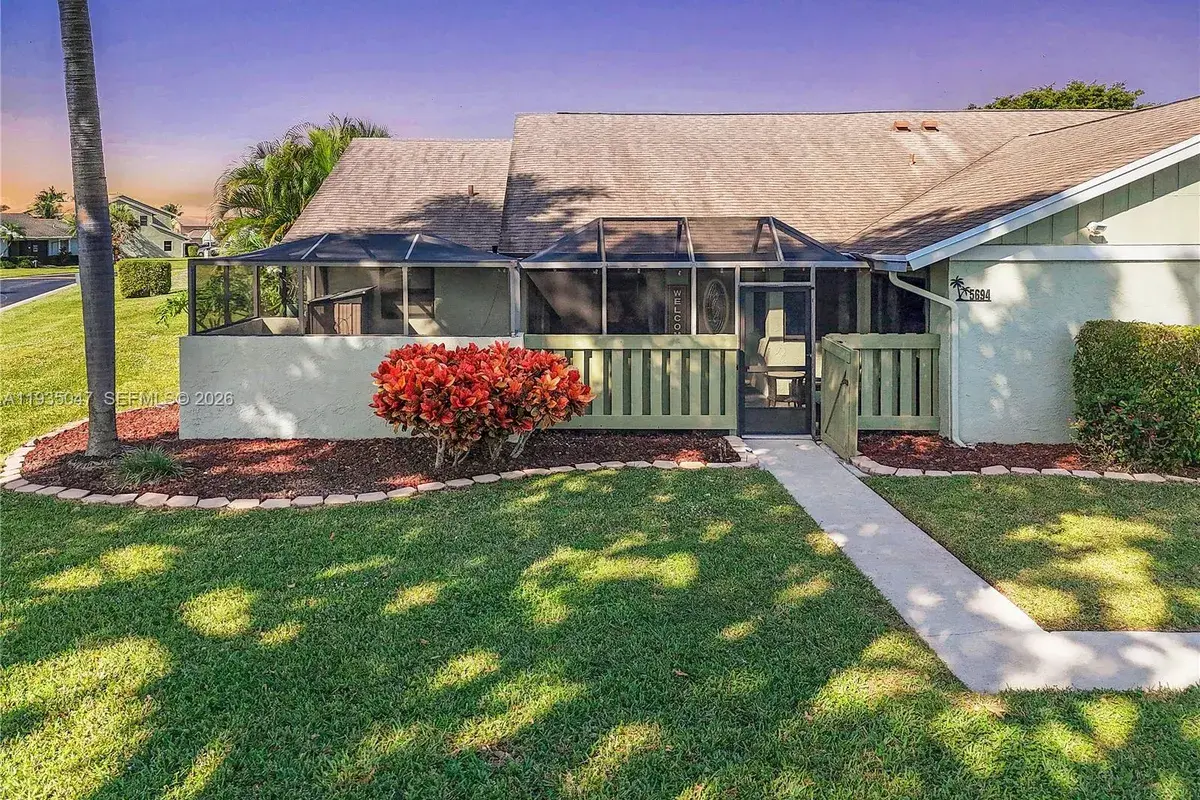 5694 Northpointe Ln, Boynton Beach FL 33437