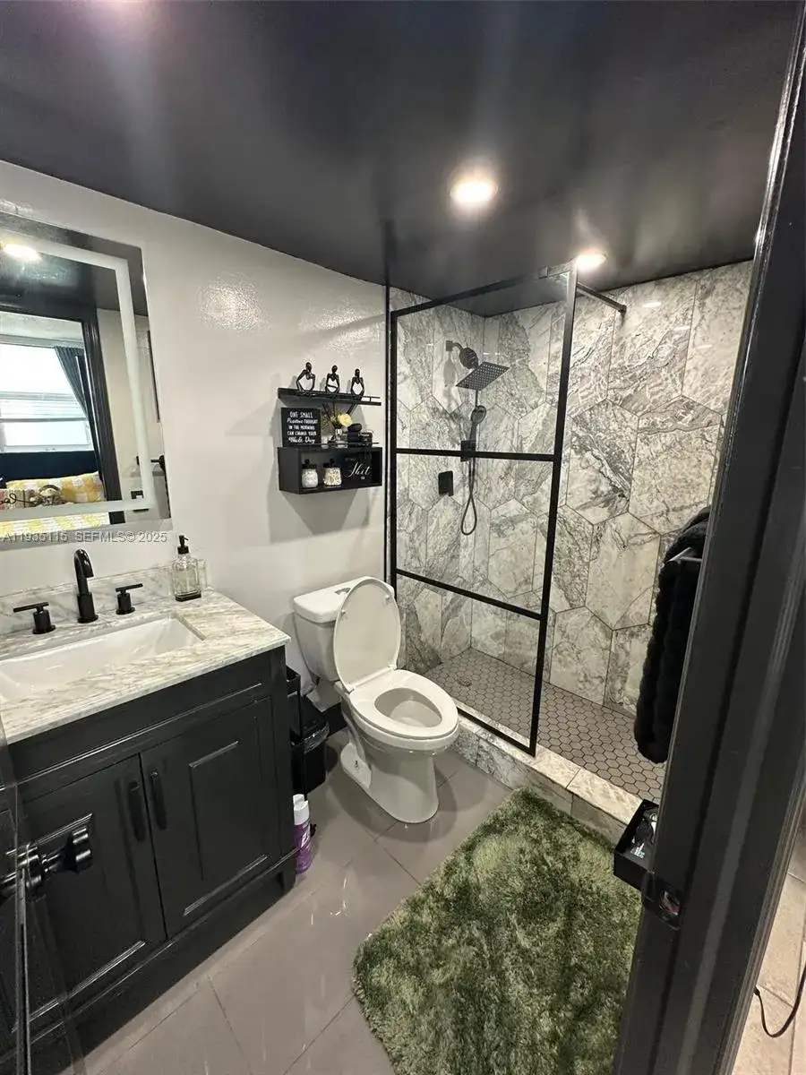 2903 N Miami Beach Blvd # 409, North Miami Beach FL 33160 photo 3