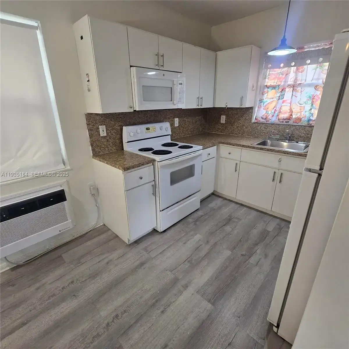 108 SE 10th Ave Rear, Pompano Beach FL 33060 photo 4