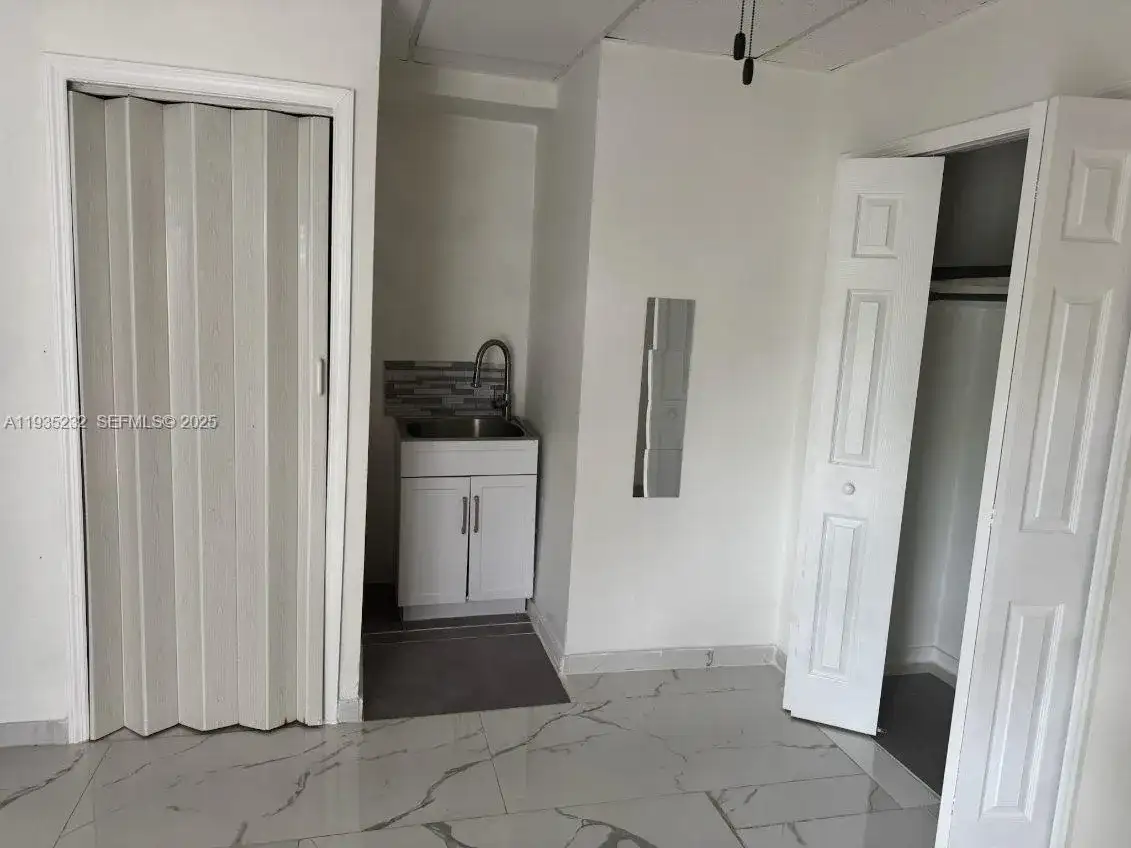 861 W 32nd ST # 1, Hialeah FL 33012 photo 5