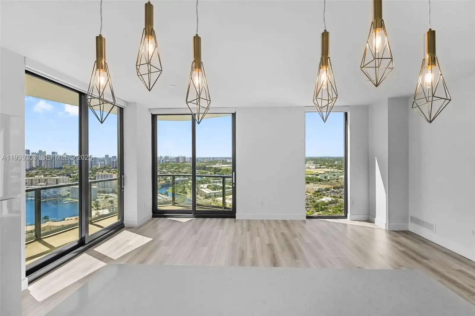 101 Diplomat Pkwy # 2610, Hallandale Beach FL 33009