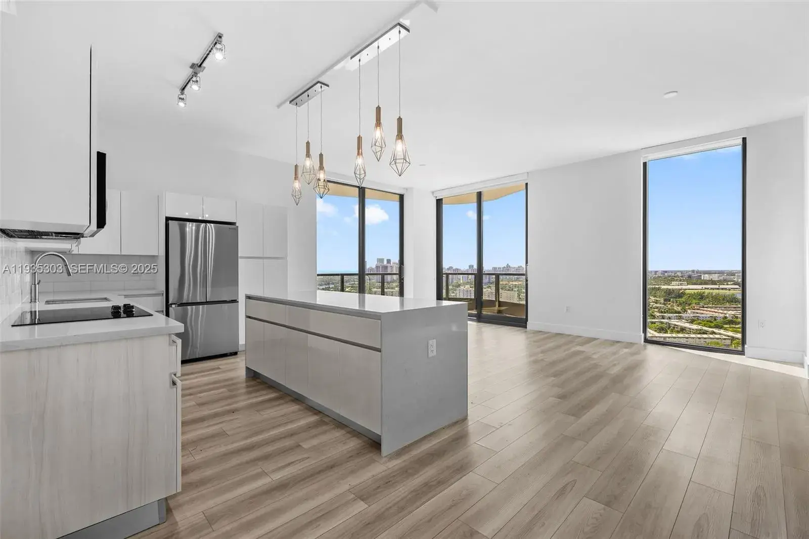 101 Diplomat Pkwy # 2610, Hallandale Beach FL 33009