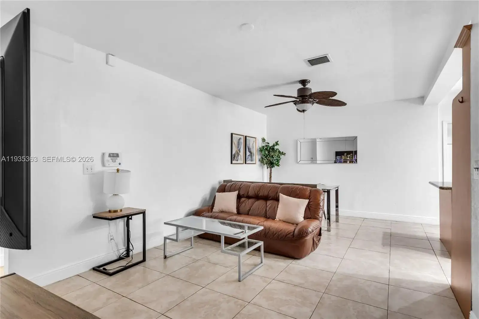 2970 NW 15th St. # 2970, Miami FL 33125 photo 3