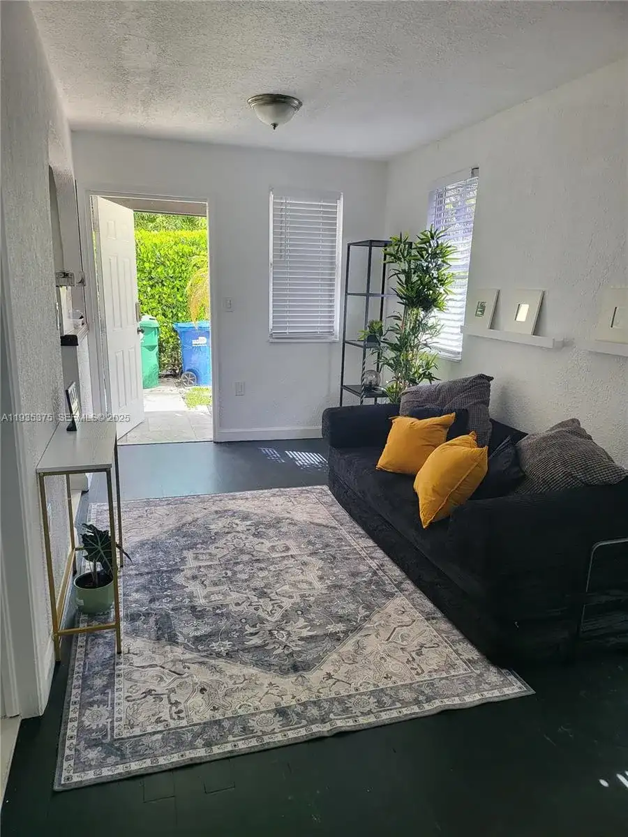 210 NE 110th # 210, Miami FL 33161 photo 2