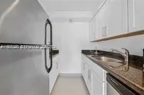 7545 E Treasure Dr # I, North Bay Village FL 33141 photo 5