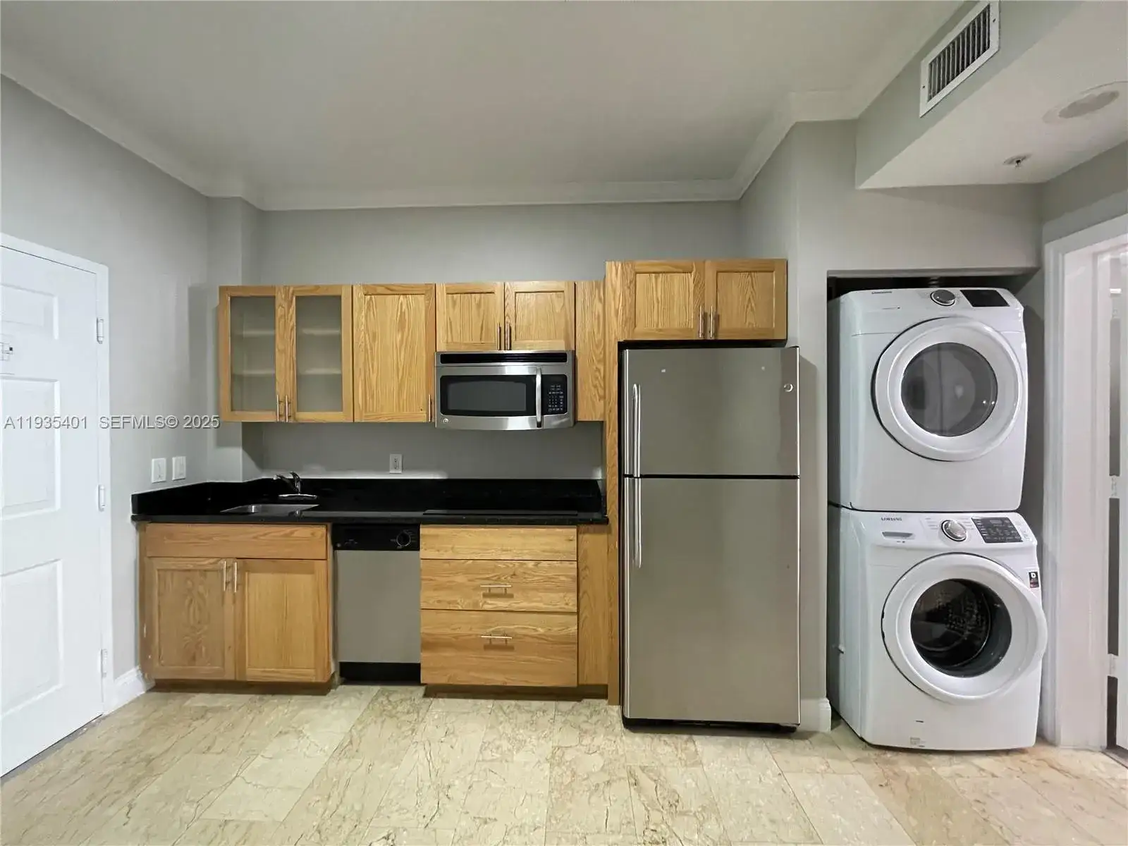 1750 NW 107th Ave # M308, Sweetwater FL 33172 photo 4