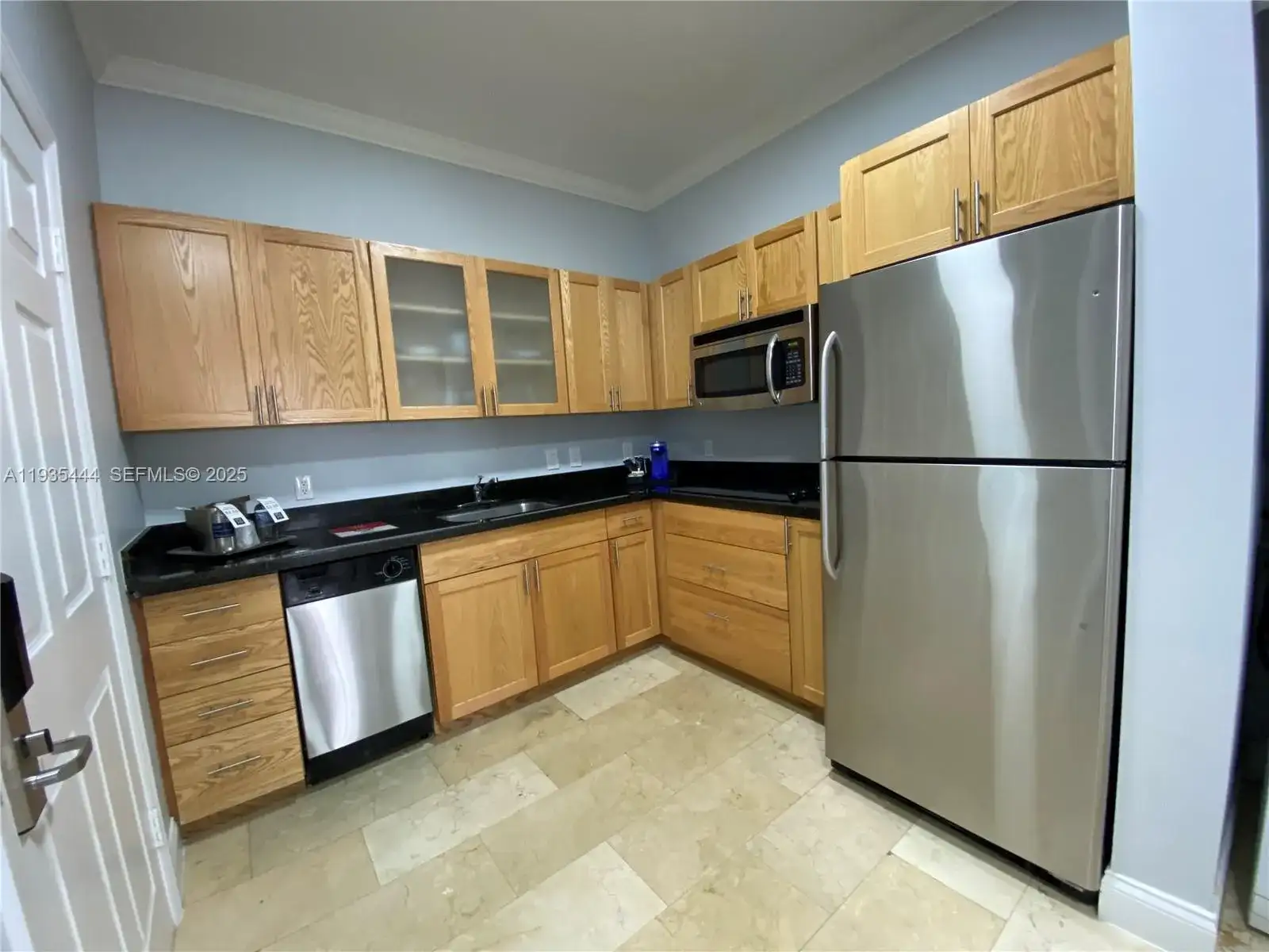 1750 NW 107th Ave # M313, Sweetwater FL 33172 photo 3