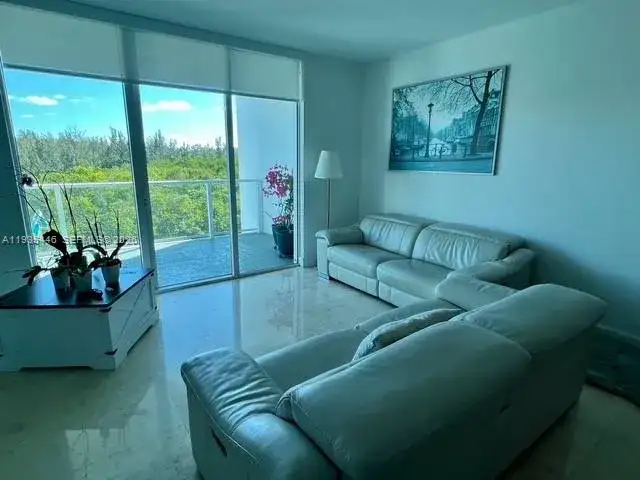 14951 Royal Oaks Ln # 505, North Miami FL 33181 photo 2
