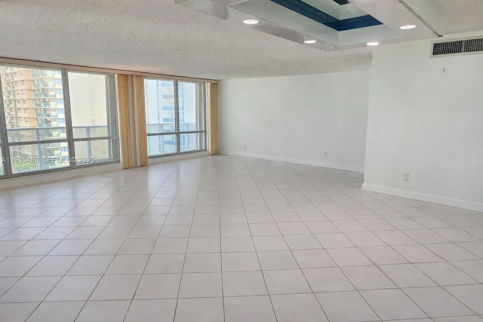 2751 S Ocean Dr # 1001N, Hollywood FL 33019