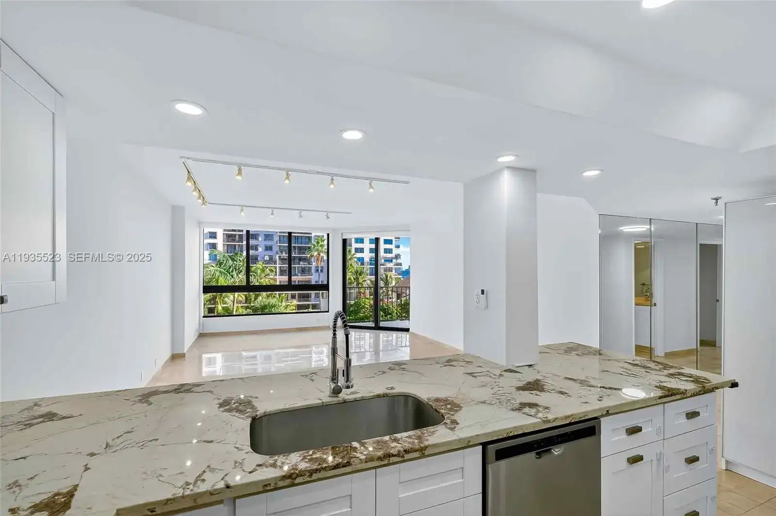 520 Brickell Key Dr # A604, Miami FL 33131 photo 2
