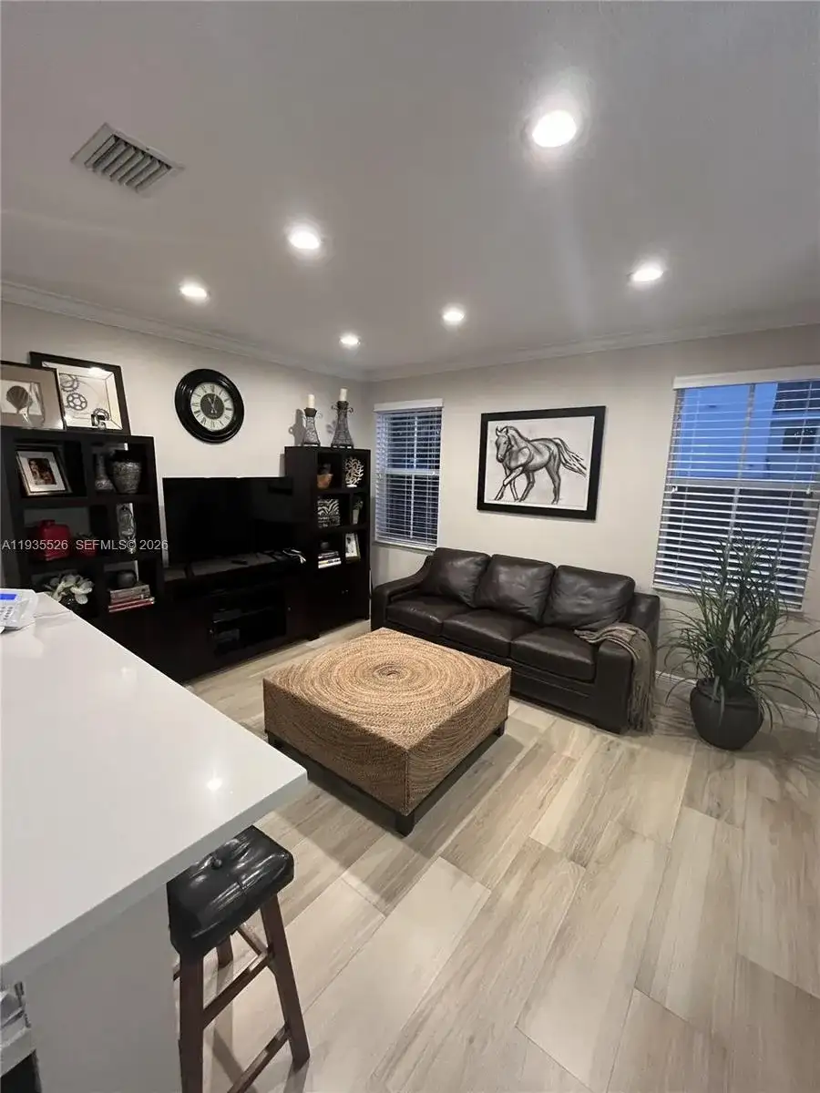 10872 SW 89th St # 10872, Miami FL 33176 photo 4