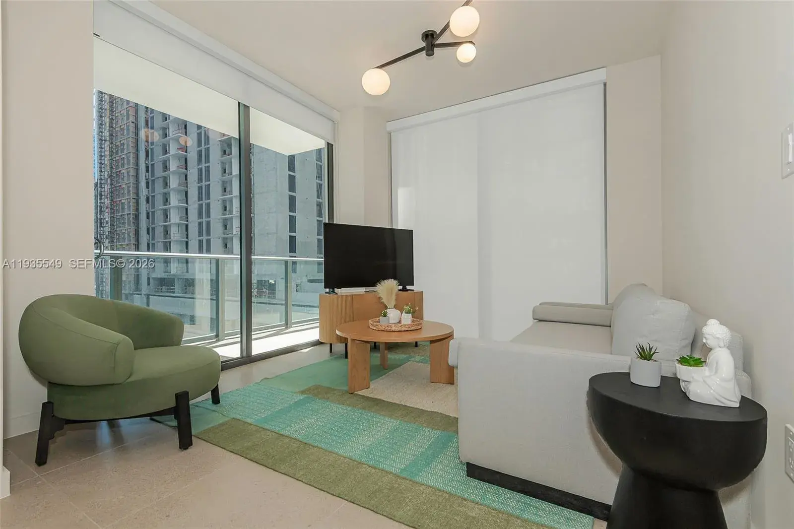 11 NE 6 ST # 1407, Miami FL 33132