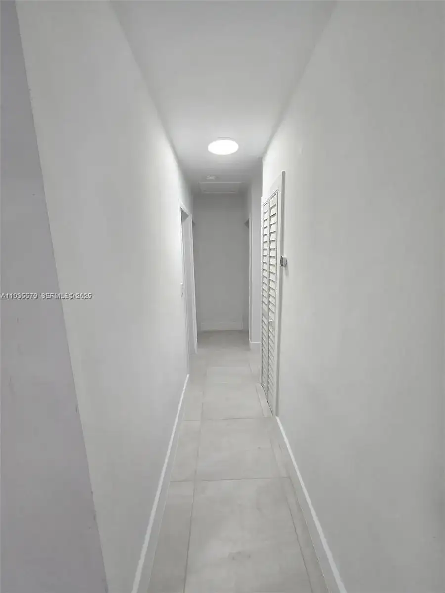 10730 SW 149th Ter, Miami FL 33176 photo 4