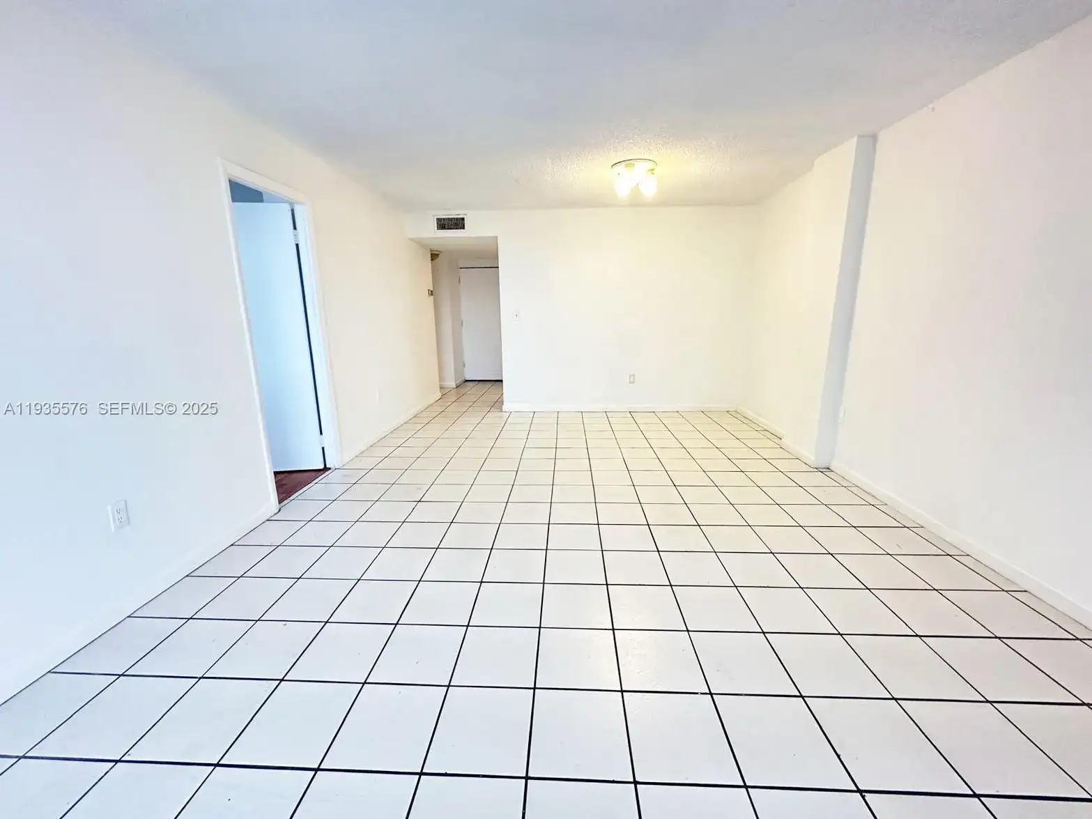 15600 NW 7th Ave # 606, Miami FL 33169 photo 2