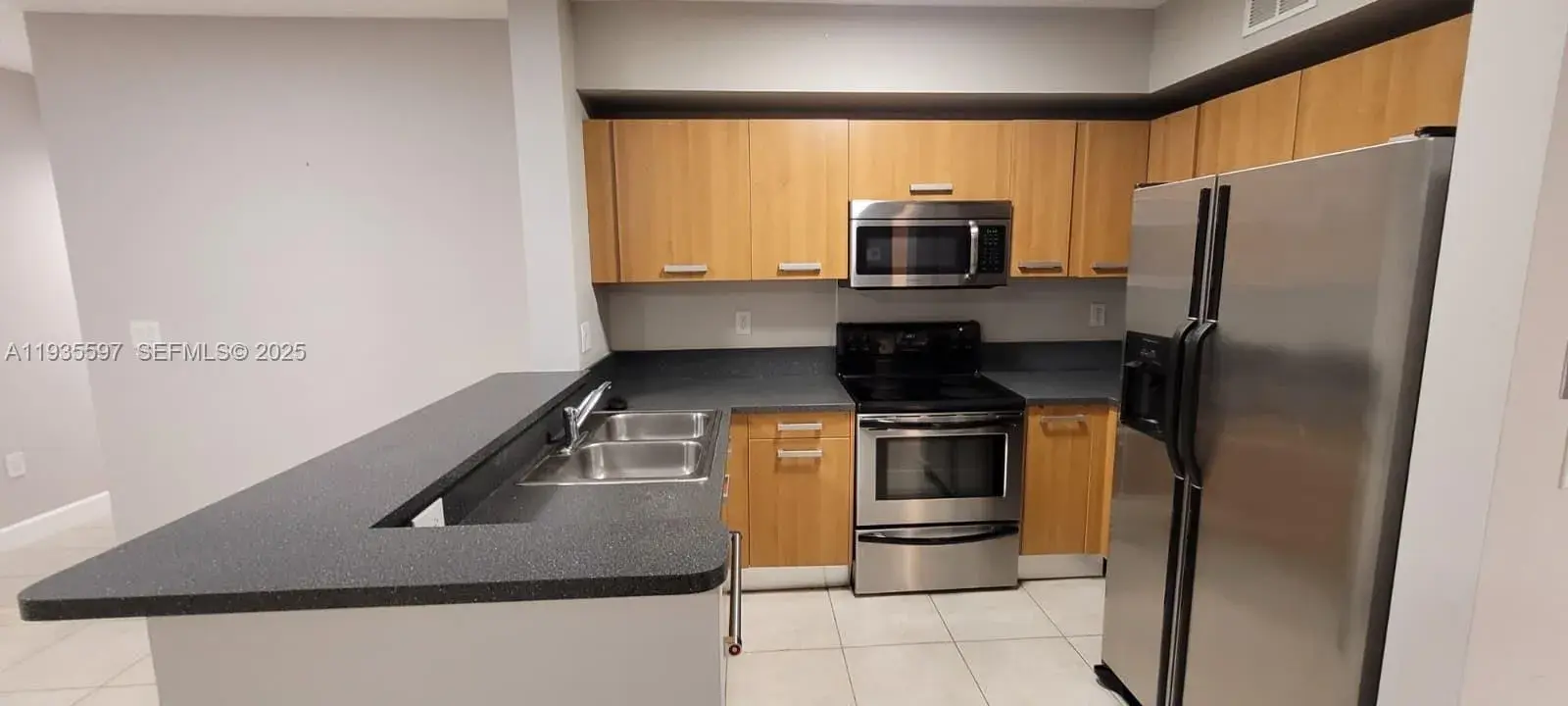 471 NE 25th St # 202, Miami FL 33137