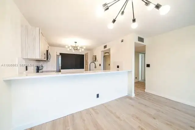 8020 Hampton Blvd # 404, North Lauderdale FL 33068 photo 3
