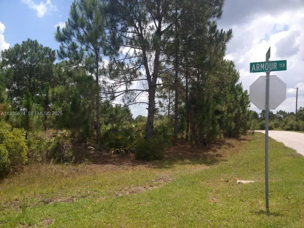 upson ter upson ter, Sarasota FL 34291